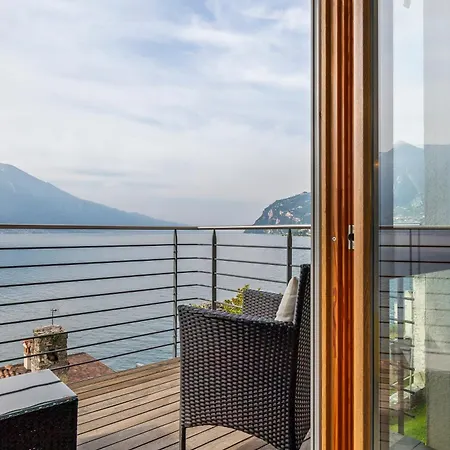 Ca Dela Nua Front Semesterbostad Limone sul Garda