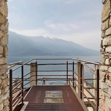 Ca Dela Nua Front * Limone sul Garda